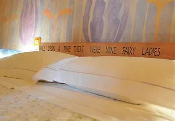 Dimora Le Nove Fate Guest house 3*